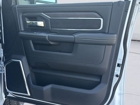 New 2026 RAM 2500 Laramie w/ Night Edition AWD/4WD image 9