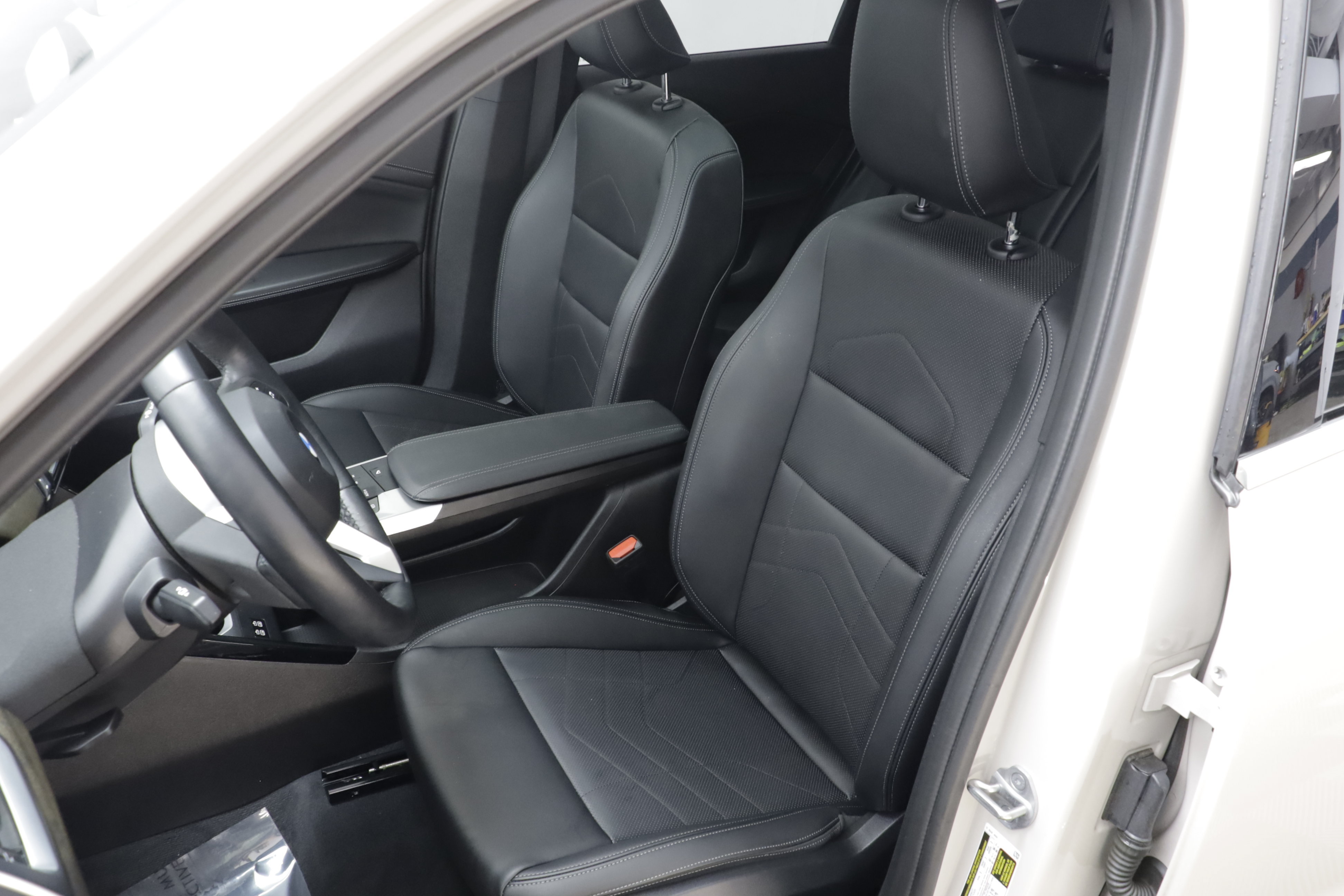 Used 2026 BMW X1 xDrive28i AWD/4WD image 16