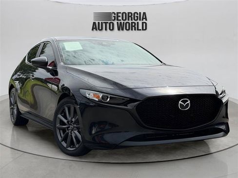 Used 2022 MAZDA MAZDA3 s FWD image 2