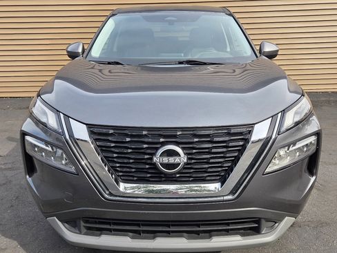 Used 2022 Nissan Rogue SV image 9