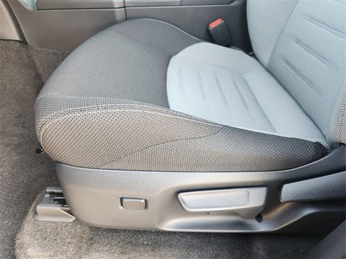 Used 2025 Toyota 4Runner TRD Off-Road image 18