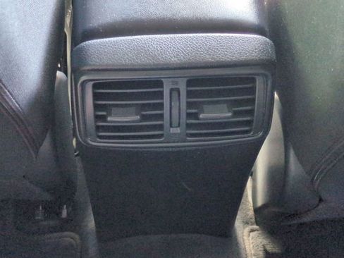 Used 2019 Nissan Rogue SV w/ Premium Package image 23