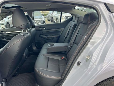 Certified 2025 Nissan Altima 2.5 SR w/ SR Premium Package image 15