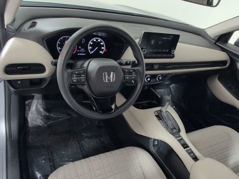 Certified 2023 Honda HR-V LX image 24