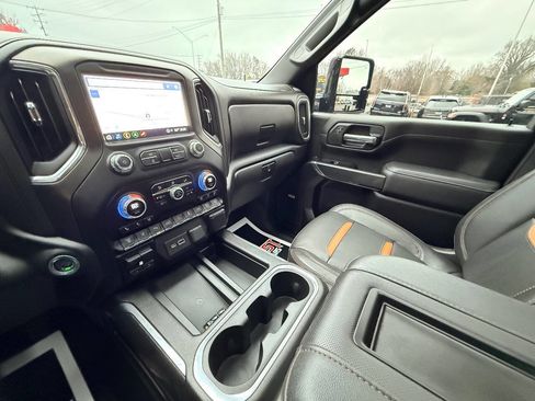 Used 2022 GMC Sierra 2500 AT4 w/ AT4 Premium Plus Package image 30