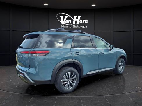 New 2026 Nissan Pathfinder SL AWD/4WD image 10