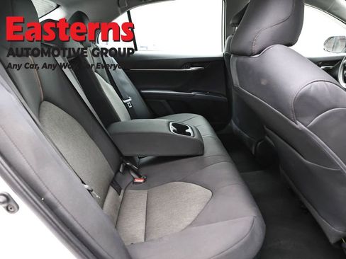 Used 2020 Toyota Camry LE image 24