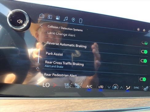 New 2026 Chevrolet Suburban High Country image 35