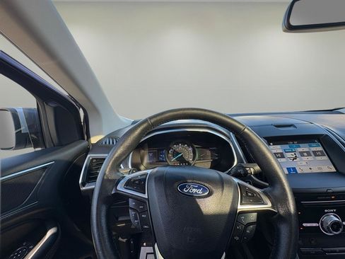 Used 2017 Ford Edge Titanium w/ Equipment Group 301A image 16