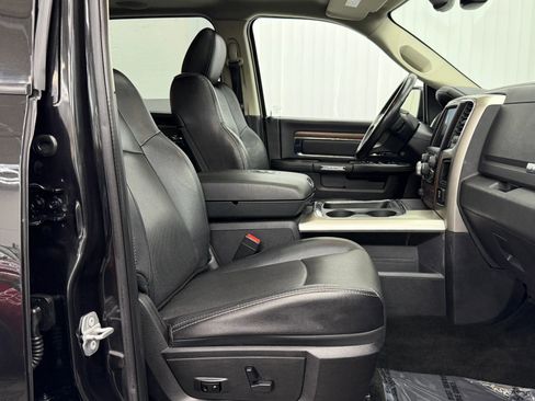 Used 2015 RAM 1500 Laramie w/ Convenience Group image 13