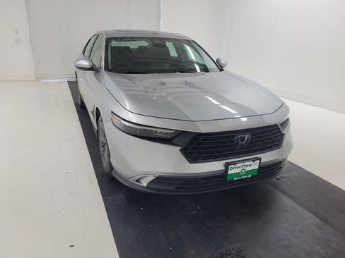 Used 2023 Honda Accord EX image 14