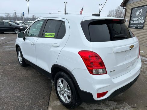Used 2020 Chevrolet Trax LS w/ Tint and Cruise Package FWD image 7