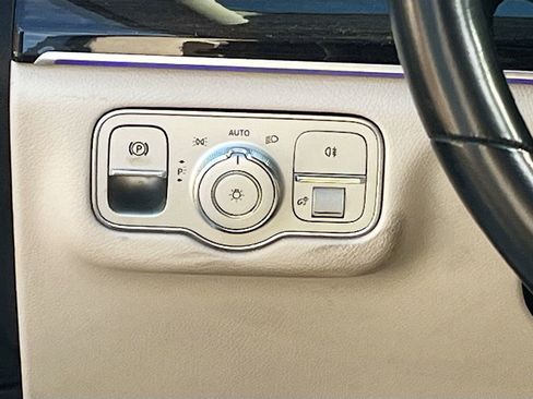 Used 2021 Mercedes-Benz GLE 350 4MATIC image 10