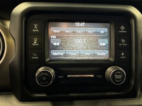 Used 2018 Jeep Wrangler Unlimited Sport AWD/4WD image 20