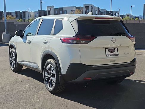 Used 2023 Nissan Rogue SV image 7