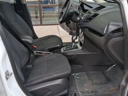 Used 2018 Ford Fiesta SE w/ Cold Weather Package image 9