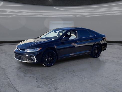 New 2026 Volkswagen Jetta SE image 3