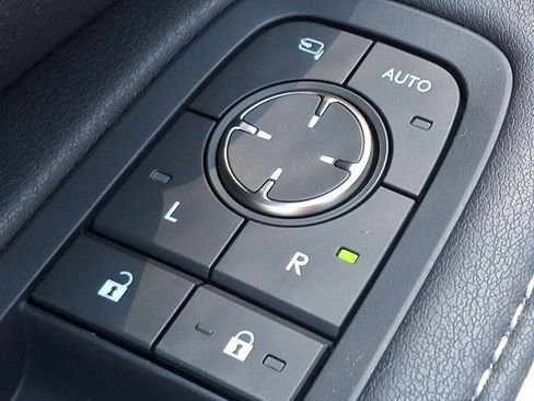 New 2026 Lexus TX 500h AWD image 11