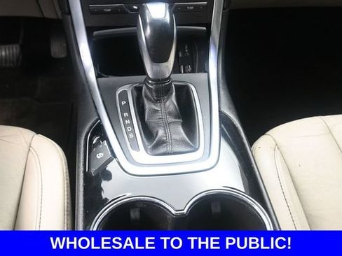Used 2015 Ford Edge Titanium FWD image 12