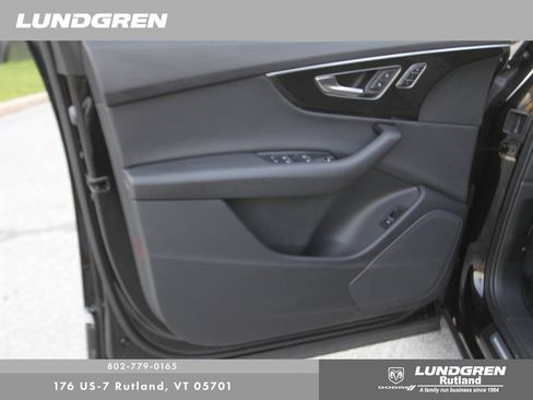 Used 2023 Audi Q7 3.0T Premium AWD/4WD image 17