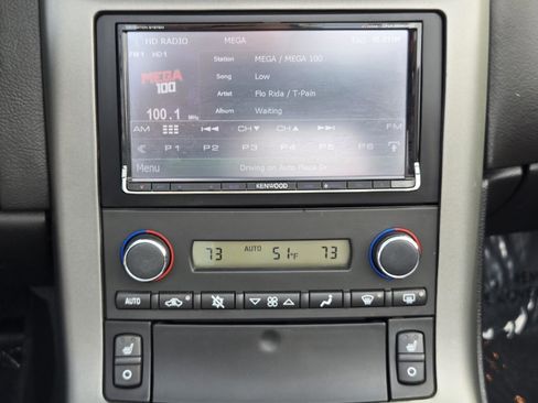 Used 2007 Chevrolet Corvette Convertible w/ Preferred Equipment Group image 19