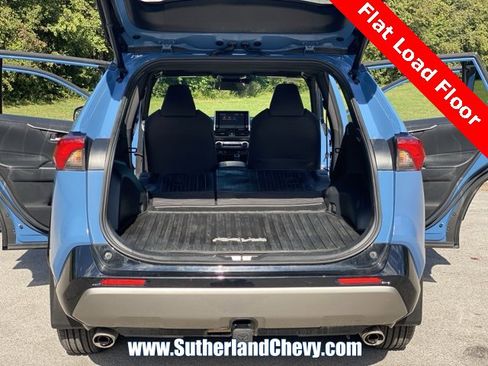 Used 2022 Toyota RAV4 SE image 43