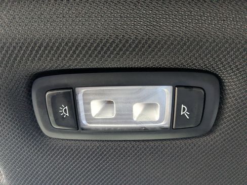 Used 2023 BMW X5 sDrive40i w/ Executive Package image 18