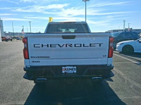 Used 2021 Chevrolet Silverado 1500 LT Trail Boss w/ Bed Protection Package AWD/4WD image 11