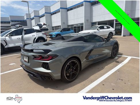 Used 2023 Chevrolet Corvette Stingray Premium Conv w/ Z51 Performance Package RWD image 9