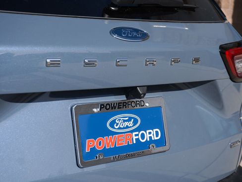 New 2026 Ford Escape SE image 19