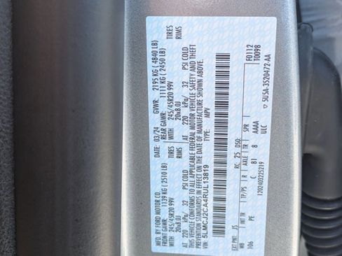 Used 2024 Lincoln Corsair Reserve w/ Equipment Group 202A image 16