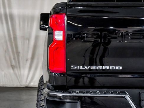 Used 2020 Chevrolet Silverado 2500 High Country w/ Z71 Off-Road Package AWD/4WD image 43