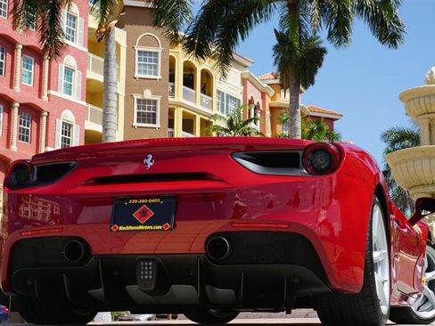 Used 2019 Ferrari 488 GTB RWD image 54