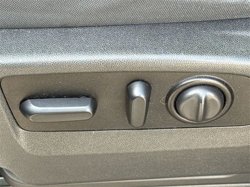 Used 2020 Chevrolet Silverado 1500 LT w/ Texas Edition image 18