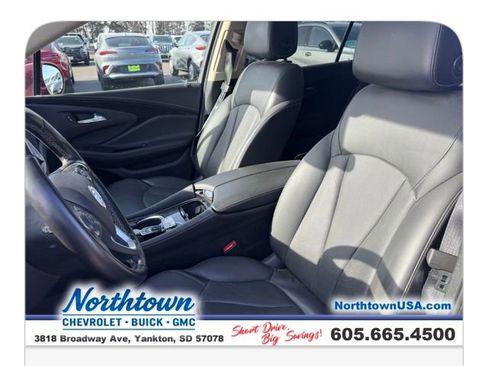 Used 2018 Buick Envision Premium image 38