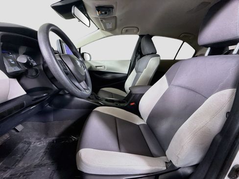 Used 2024 Toyota Corolla LE FWD image 21