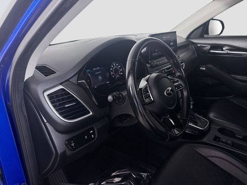 Used 2021 Kia Seltos SX w/ SX Sunroof Package AWD/4WD image 23