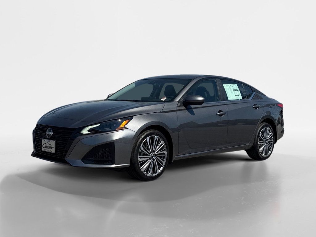 Used 2026 Nissan Altima 2.5 SV w/ SV Premium Package AWD/4WD image 3