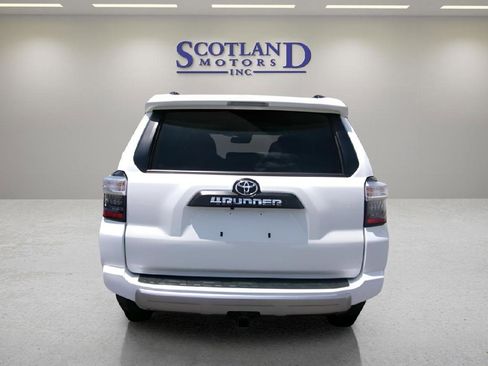 Used 2024 Toyota 4Runner TRD Off-Road image 7