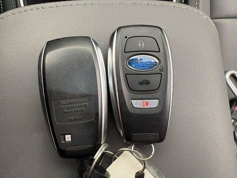 Used 2025 Subaru Outback Onyx Edition AWD/4WD image 25