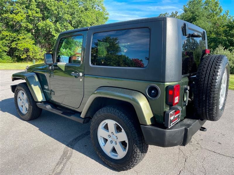 Used 2007 Jeep Wrangler Sahara w/ Dual Top Group AWD/4WD image 5