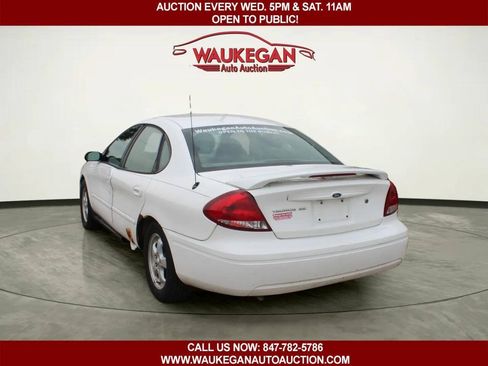 Used 2007 Ford Taurus SE FWD image 4