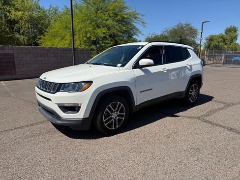 Used 2018 Jeep Compass Latitude w/ Popular Equipment Group FWD image 1
