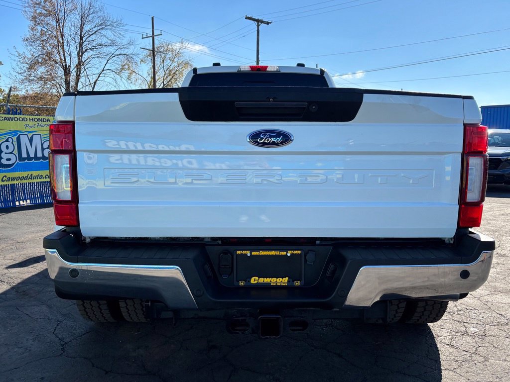 Used 2022 Ford F450 Lariat w/ Lariat Ultimate Package AWD/4WD image 3