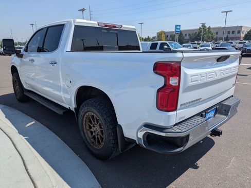 Used 2020 Chevrolet Silverado 1500 LTZ w/ LTZ Premium Package AWD/4WD image 32