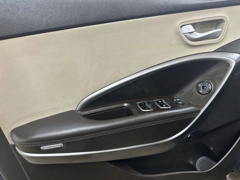 Used 2017 Hyundai Santa Fe Sport image 15