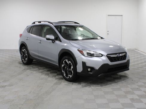 Used 2022 Subaru Crosstrek 2.5i Limited w/ Moonroof Package 2 AWD/4WD image 1