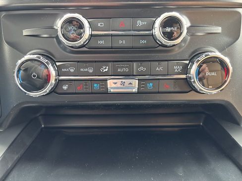 New 2026 Ford F250 Lariat w/ Lariat Ultimate Package image 22