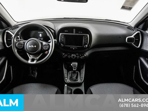 Used 2025 Kia Soul LX w/ LX Technology Package FWD image 20