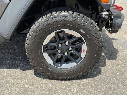 Used 2019 Jeep Wrangler Unlimited Rubicon AWD/4WD image 25